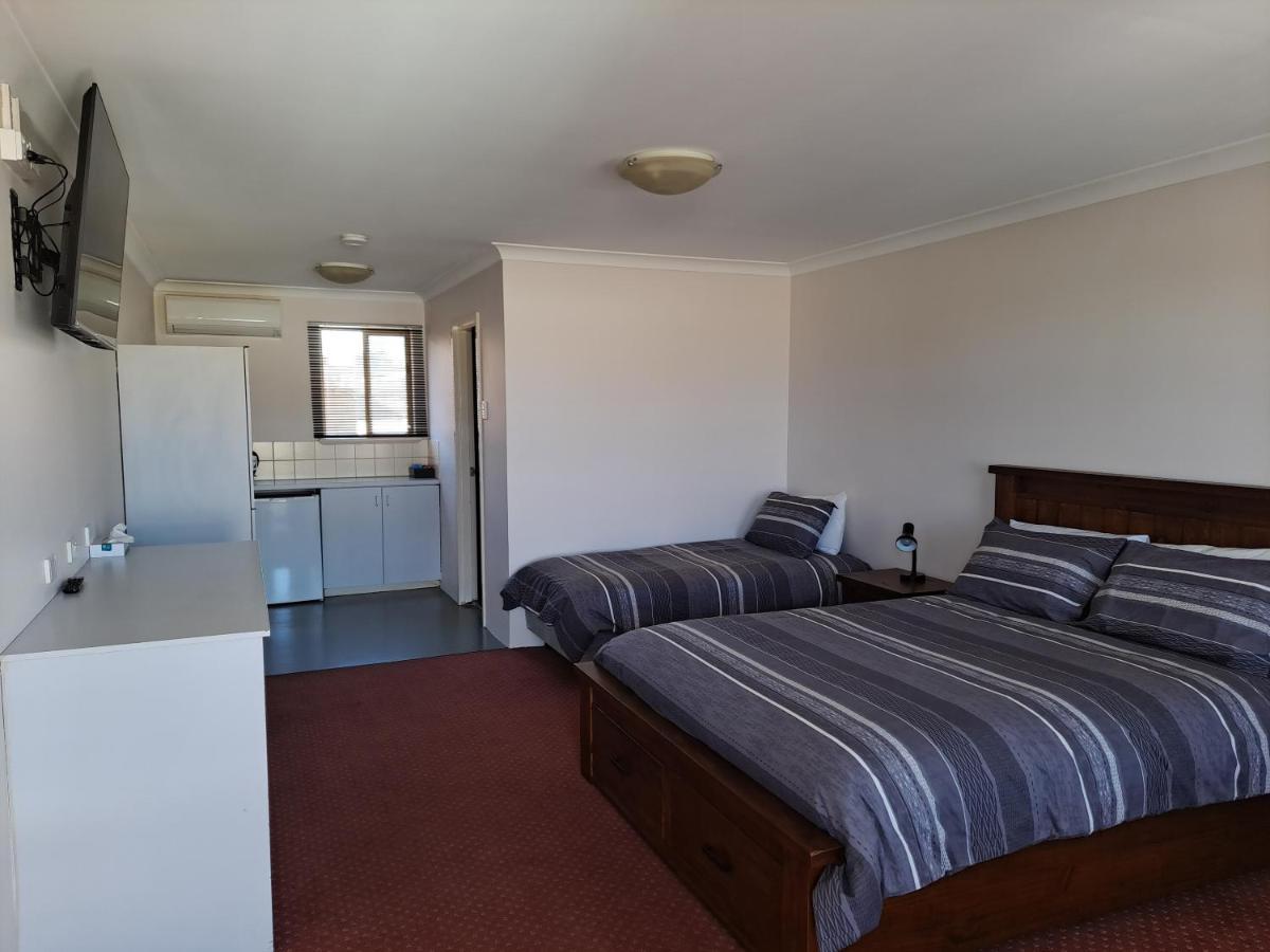 Albion Hotel Kalgoorlie Eksteriør billede